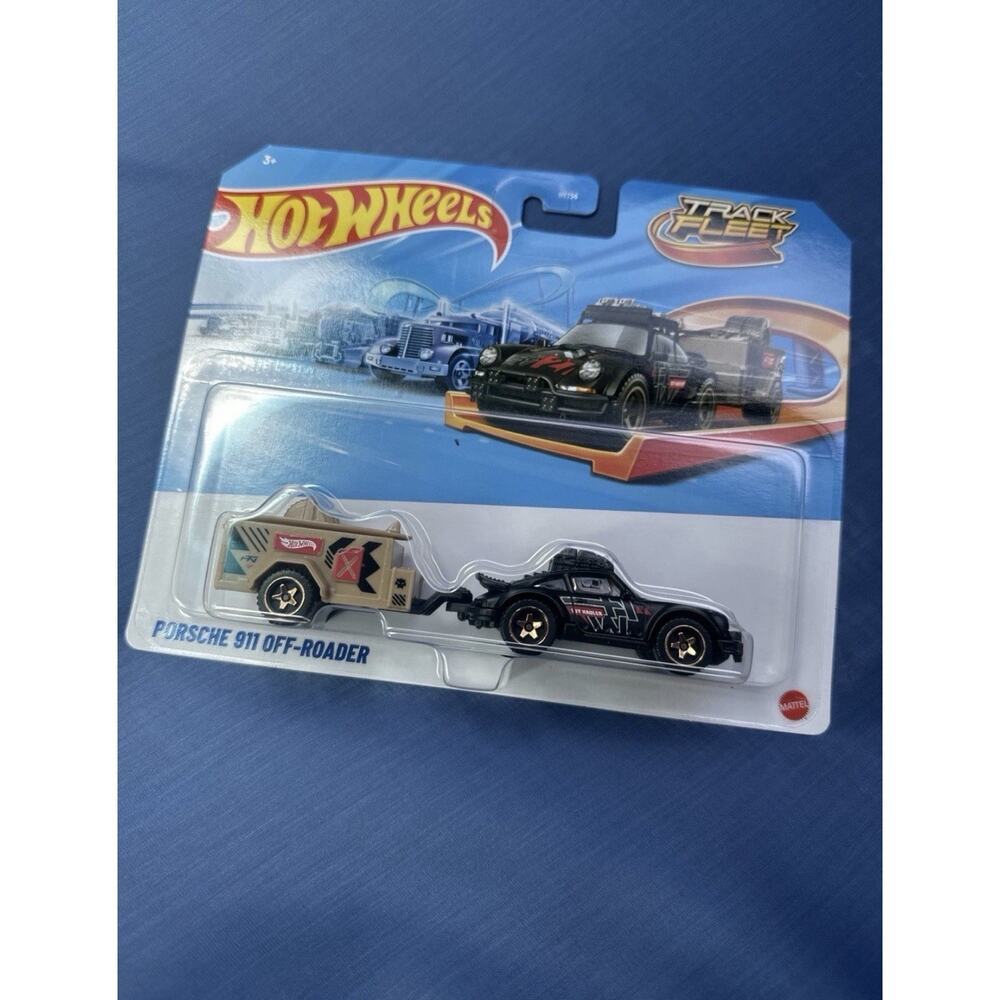Hot Wheels 2025 Track Fleet Mix 2 Black Porsche 911 Off-Roader HYT56-HF2EB